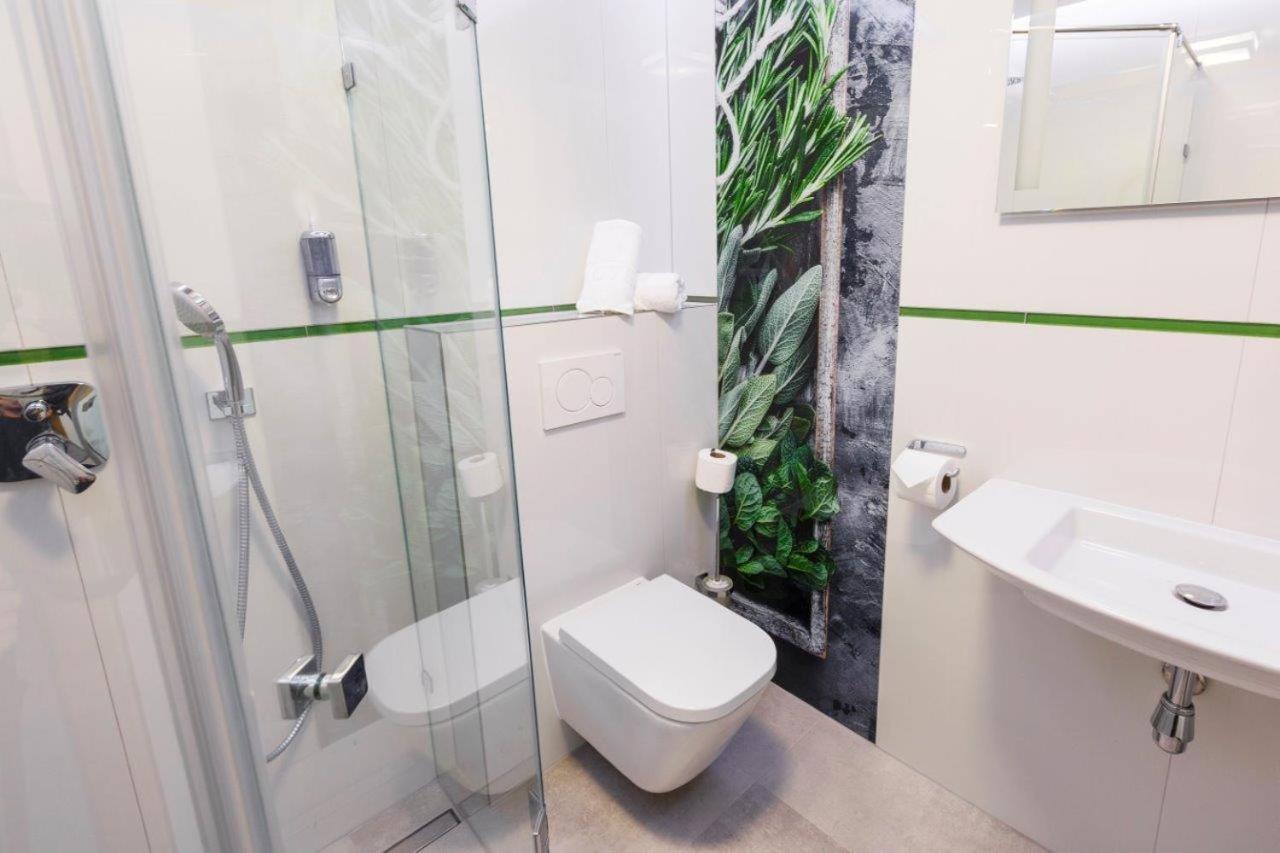 Stacja Snu Vandrarhem Bytów Exteriör bild